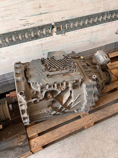 Коробка передач MAN TGX TGS Euro 6 | ZF TraXon 12TX2620TD | MAN 81.32004-6407 | Parts 1358001030 | Serial 00701268 12TX2620TD 1358001030 - TIR-розборка Славута