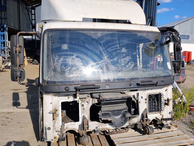 Кабіна першої комплектності Mercedes Atego / Axor 1824 Euro 5 BlueTec 5 9406001105 9406001105 - TIR-розборка Славута
